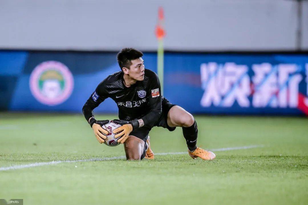 九游体育-关于冲浪大师赛焦点战：徽州雄狮队读秒扳平姑苏雷豹队，客场强势带走胜利。反击锐度十足的信息